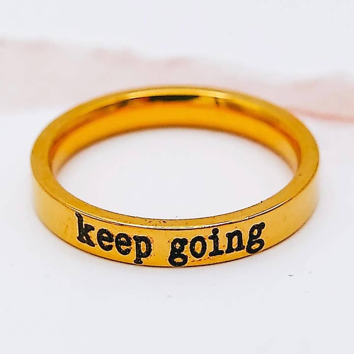 CONTINUEZ À SONNER pour la vente par Avy + Tay