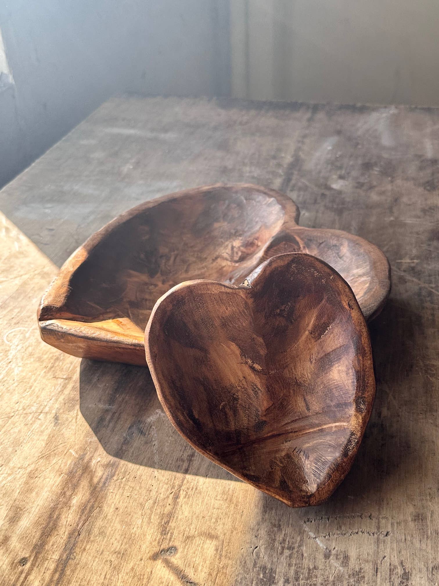 The Global Swap Shop – wholesale Dekorativ tallrik/fat/skål – Hjärtformad skål i trä2