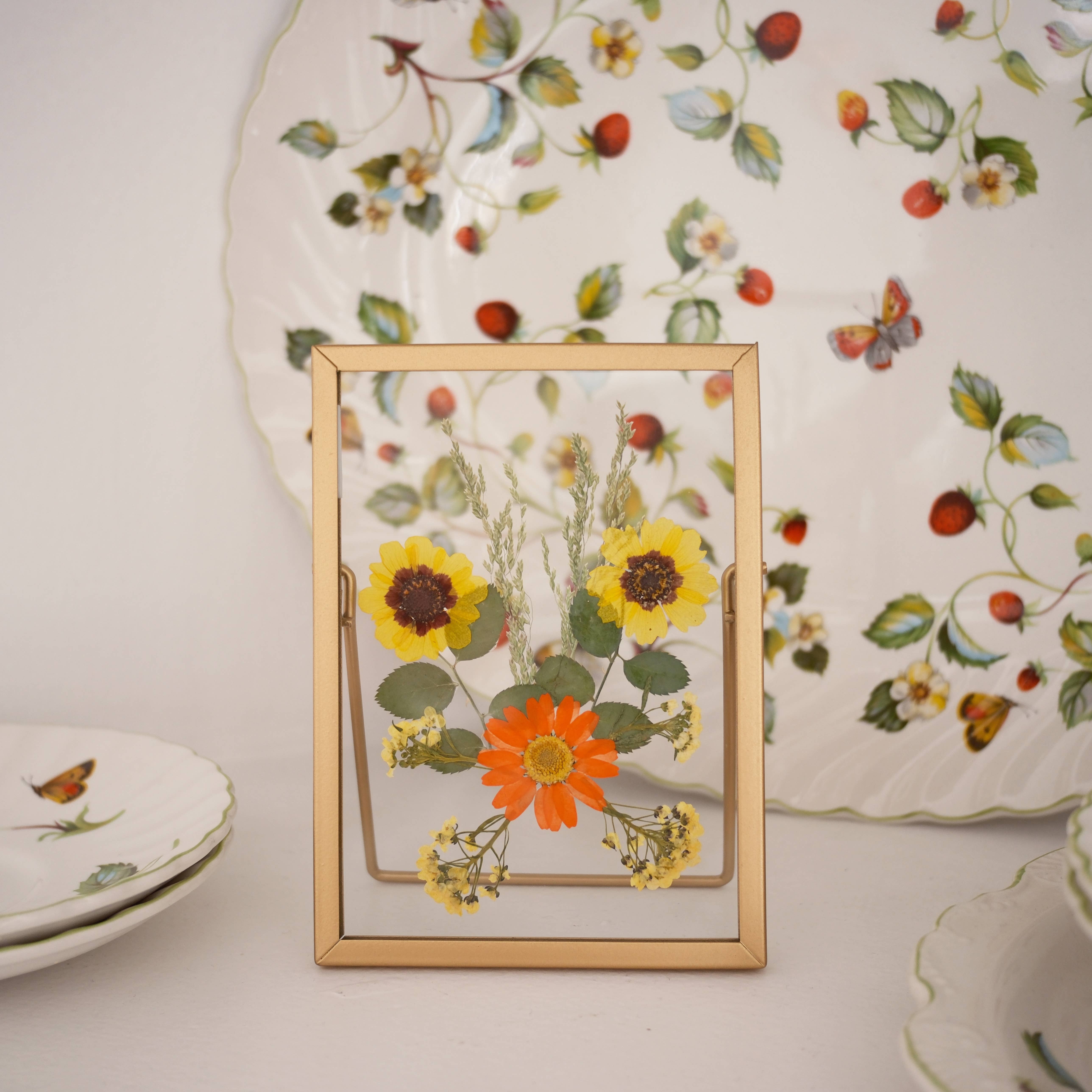 Sunnie Lane - Wholesale Decorative Tabletop Object - Real Pressed Flower Frame - Beautiful Flower Art5