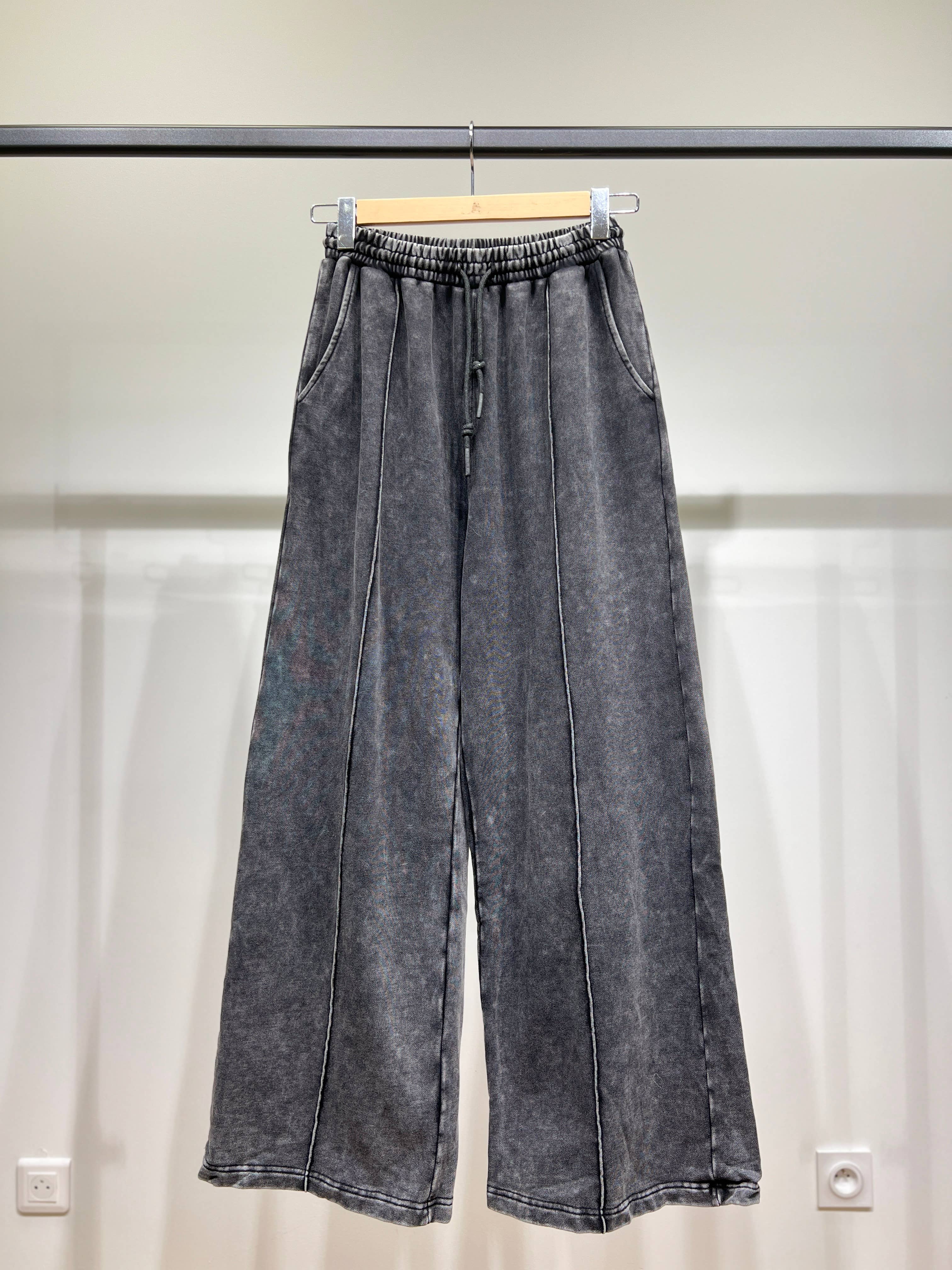 L'Emotion - Wholesale Pants - Women's - Wide-Leg Drawstring Pants in Washed Effect 100% Cotton5