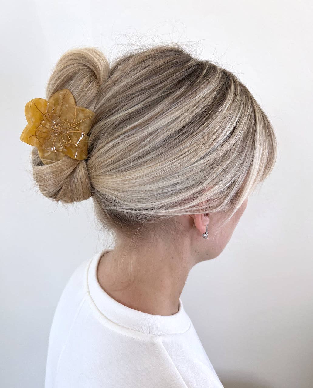 Solar Eclipse – wholesale Hårklämma - Dam – Handmålad Påsklilja Blomma Kloklämma | Mars Födelseblomma1