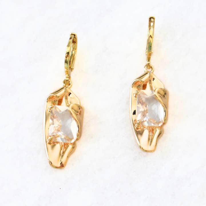 Liv Evon Designs - Wholesale Huggie Earrings - Golden-I Huggies0