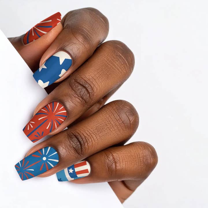 FYNE BODY - Wholesale Press-on/fake nails - Glitter Beam 4th of July Press-On Nails85