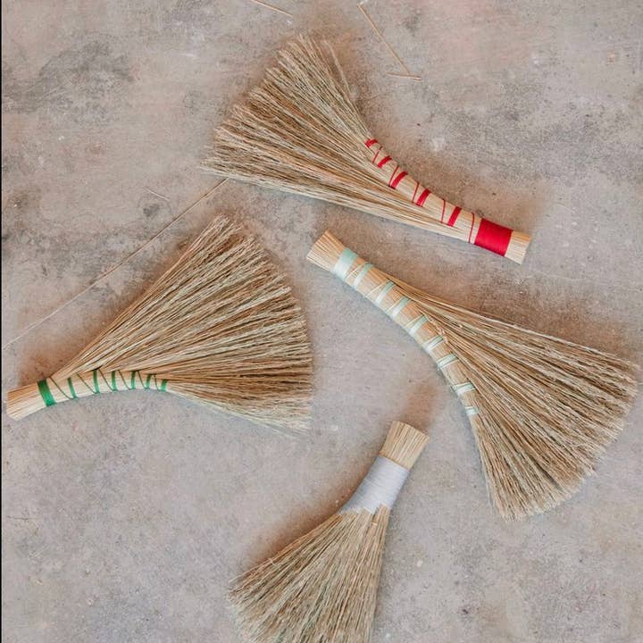 Sunhouse Craft - Wholesale DIY Craft Kit - WHOLESALE Broom Making Kit: Handbrooms!7