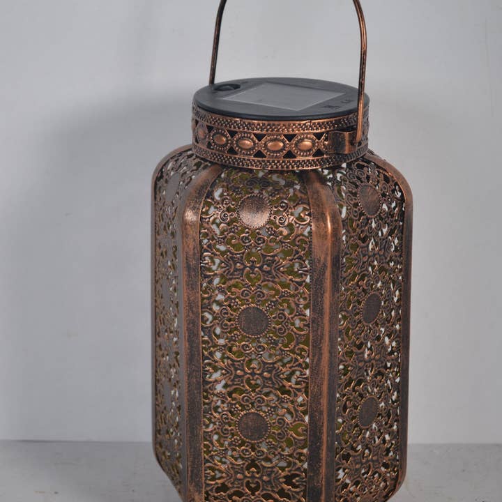 Marissa's Gifts – wholesale Outdoor/lawn light – Damasque Solar Powered Decorative Bronze Garden Lantern2