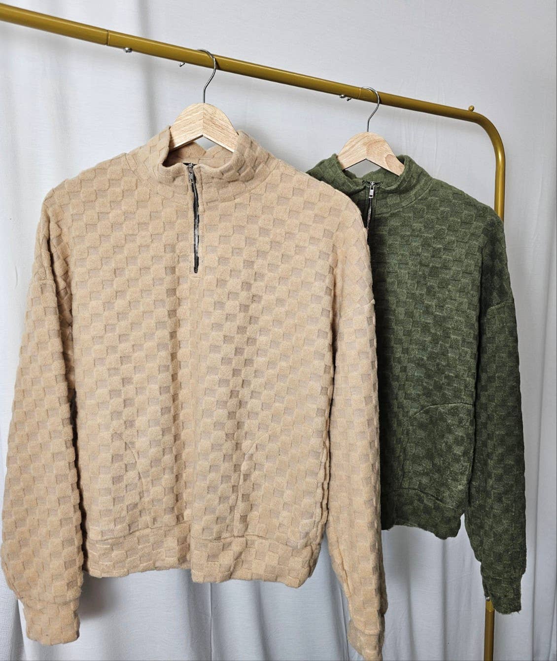 BOMBOM - Wholesale Sweatshirt - Women's - TL1997 FUZZY CHECKERED 1/4 ZIP TOP 18