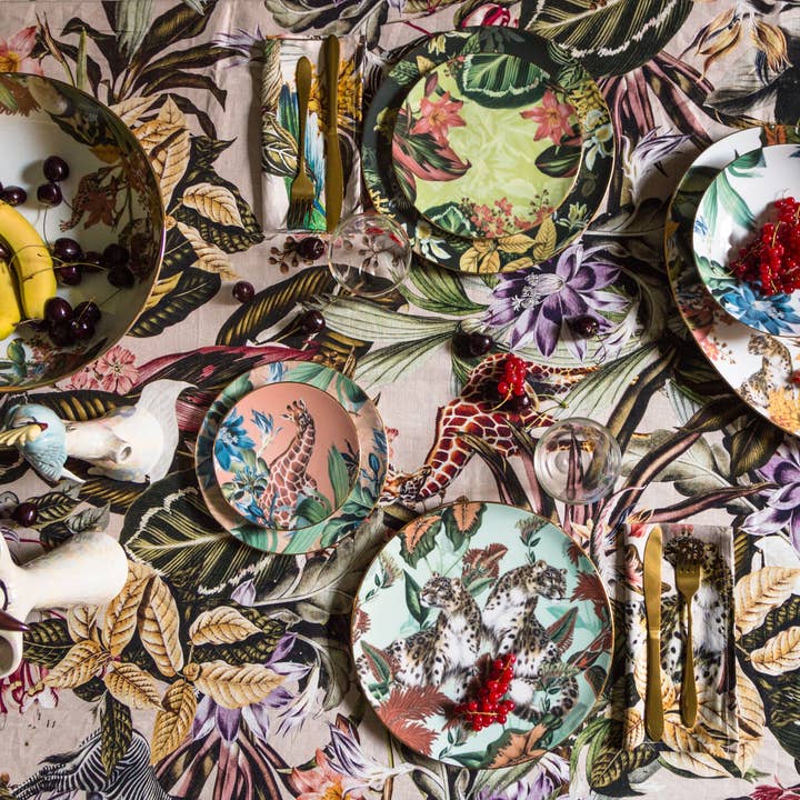 Vito Nesta Grand Tour - Wholesale Dinner & Cloth Napkin - Animalia linen napkins set of 86