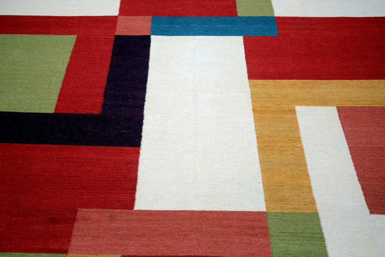 Modern Handmade Coral Rug for wholesale on Faire2