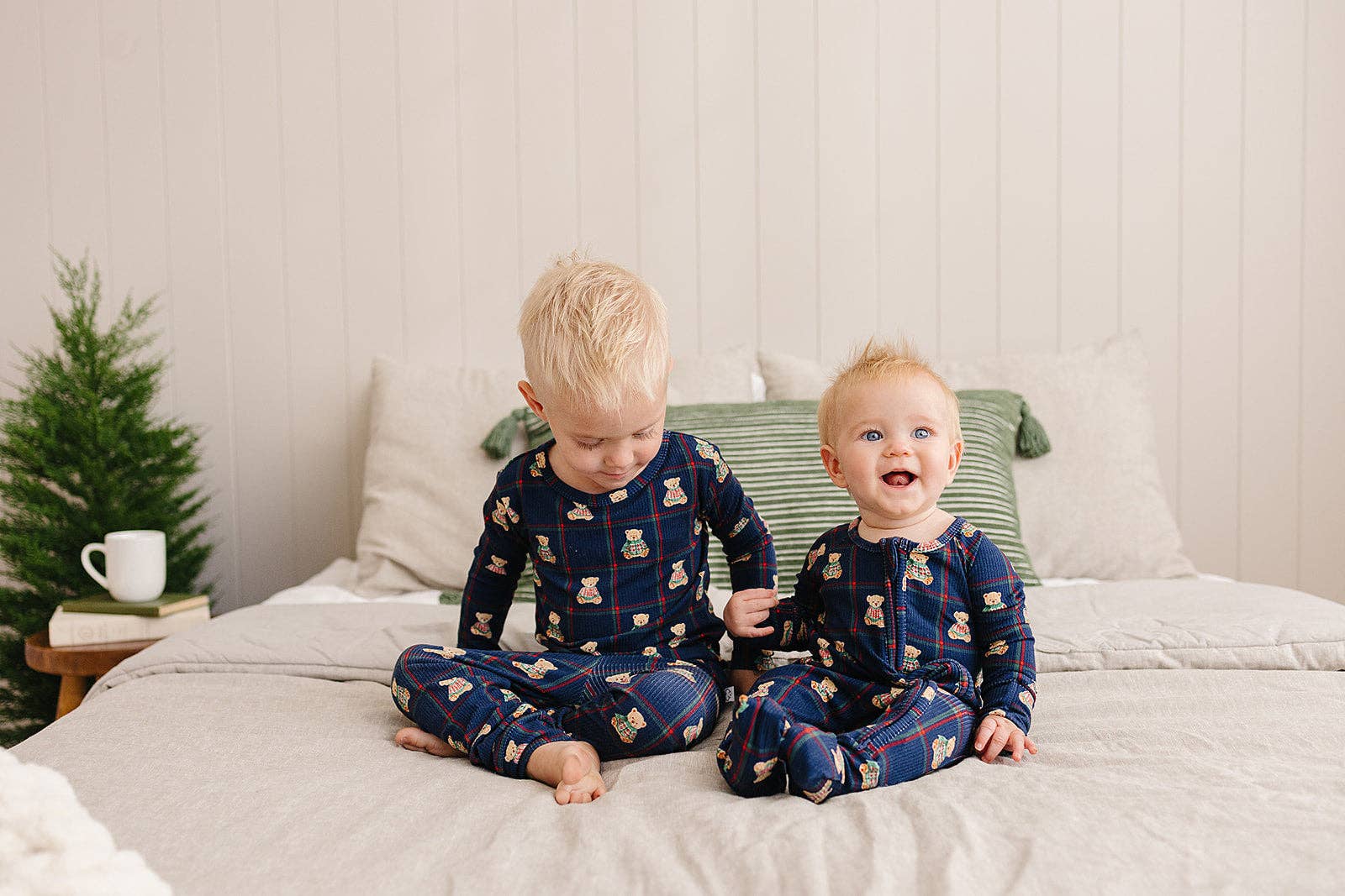 Sunday Littles - Wholesale Sleepsuit - Baby - Little Zippers in Heritage Bear2