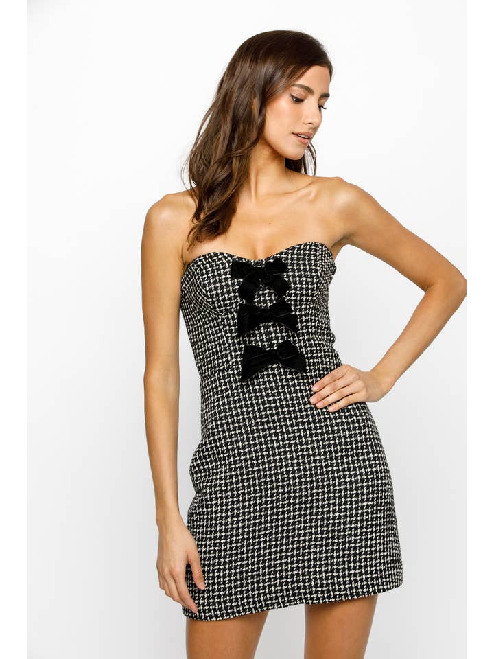 BLACK IVORY JD7185- HOUNDSTOOTH TWEED STRAPLESS BODYCON MINI DRESS for wholesale on Faire