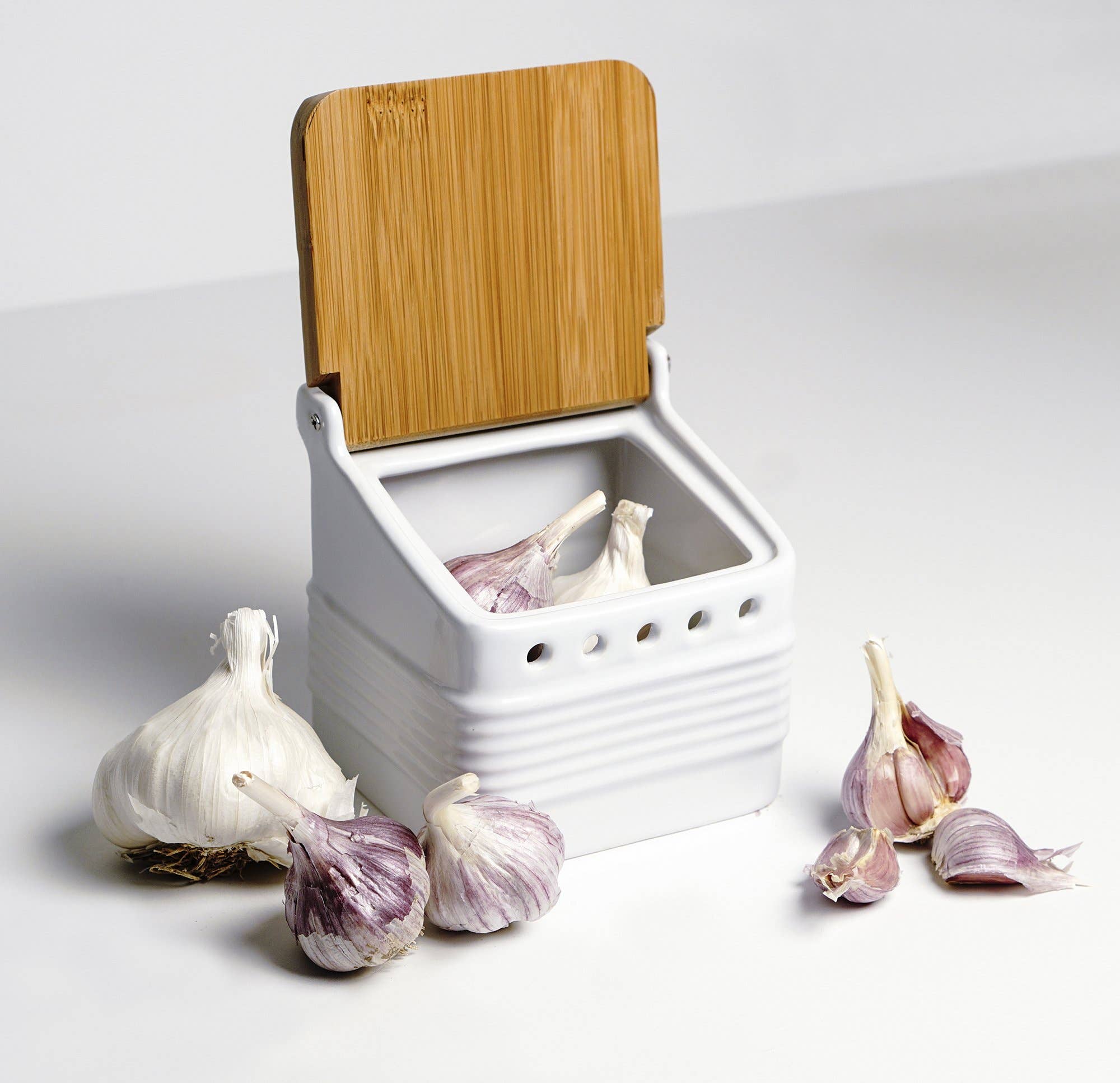 RSVP International - Wholesale Kitchen Tool/Gadget - Stoneware Garlic Keeper - White5