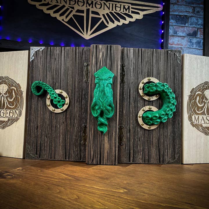 Cthulhu's Curse Dungeon Master Screen for wholesale by Fandomonium