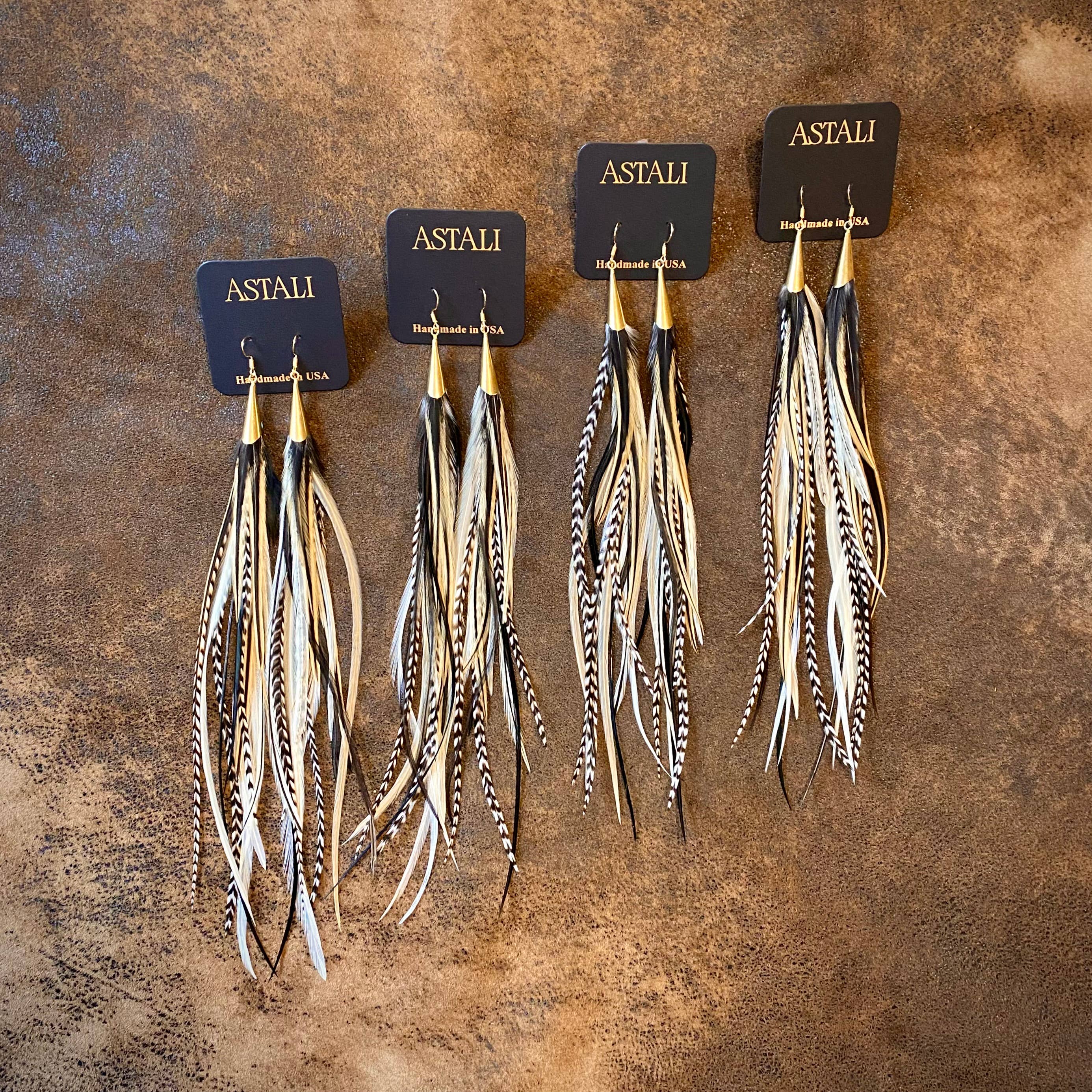 ASTALI – Engroshandel Tassel-øreringe – Lange Fjer & Kegle Øreringe - Gylden Sort, Hvid & Grizzly9