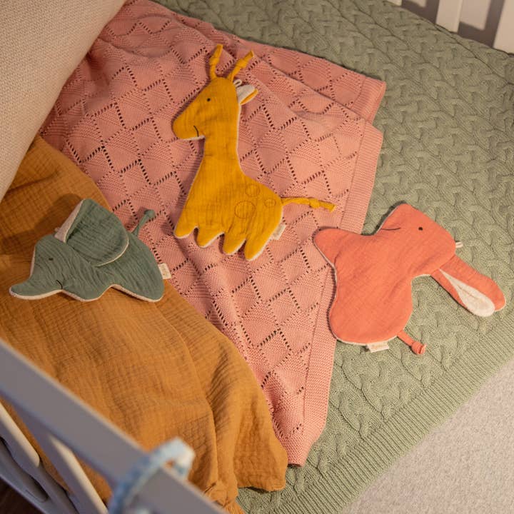 sigikid - Wholesale Classic Toy - Kids - Muslin Crinkle Cloth Elephant6