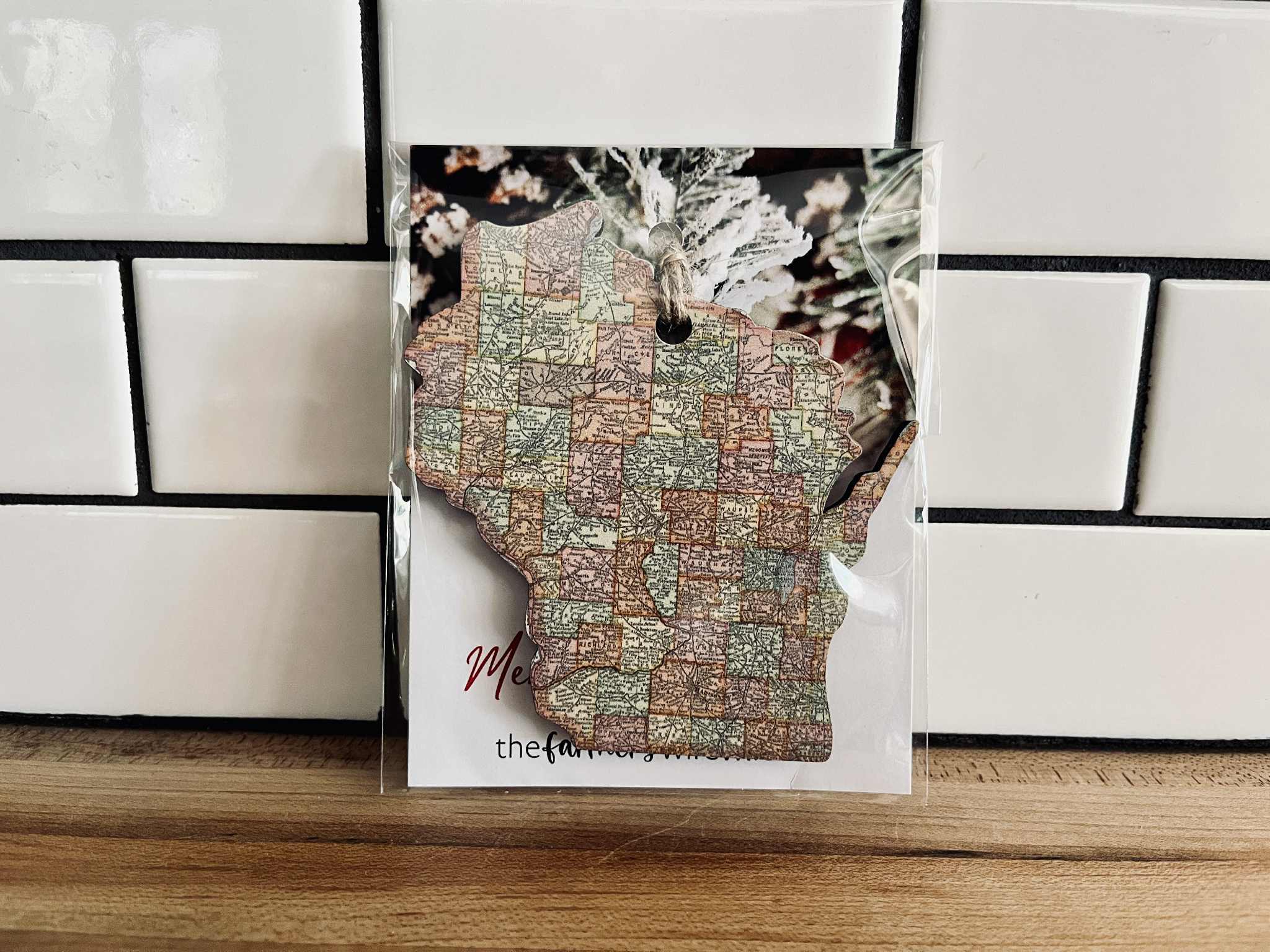 The Farmer's Wife - Wholesale Ornament - Wisconsin Map Ornament – Vintage State Christmas Décor2