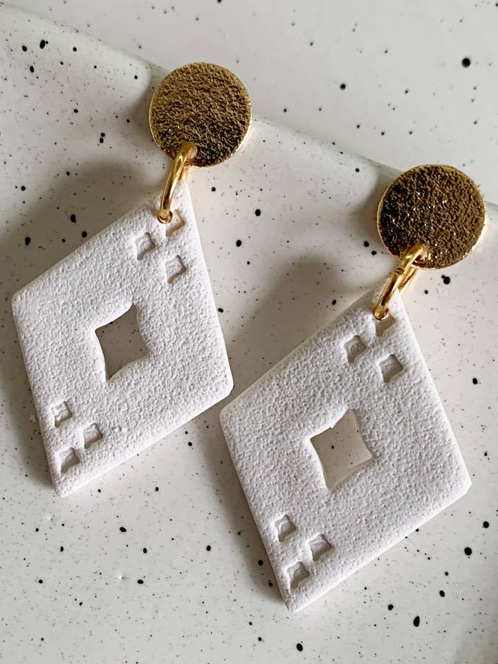 Pendientes arcilla triángulo geométrico para venta al por mayor de Lotus of clay