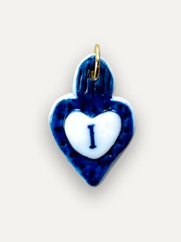 Charms - Ciondolo in Porcellana Cuore Blu - Lettera I per la vendita all'ingrosso da parte di Tiké Jewels