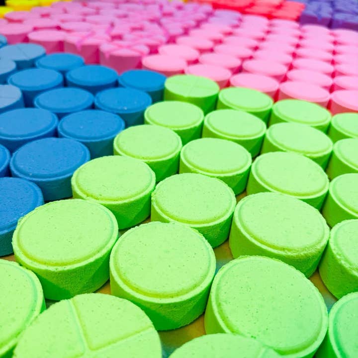 Phoenix Bath and Body - Wholesale Shower steamer/bomb - Puk Essential Oil Shower Steamer2