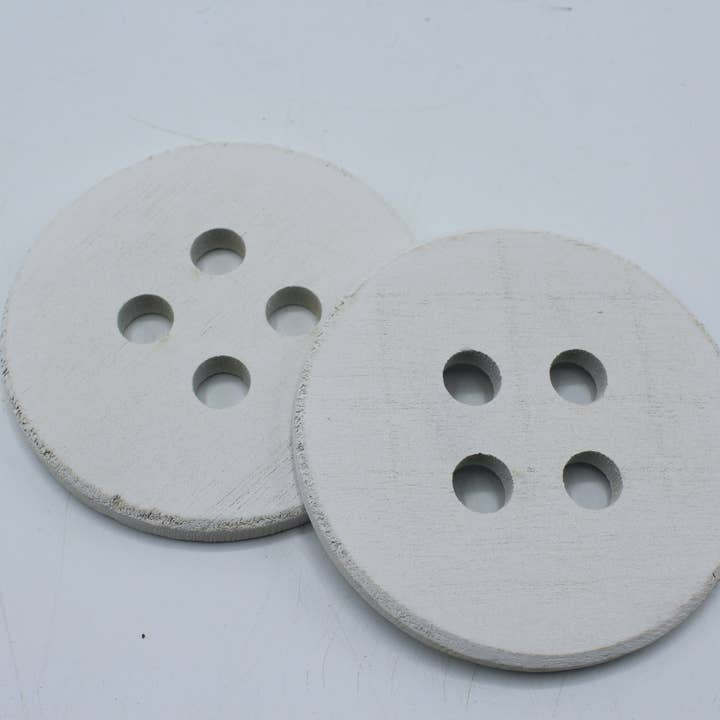 Väska med 18 dekorativa träknappar färg vit cm.10 för wholesale av Fioretto Renato S.r.l.