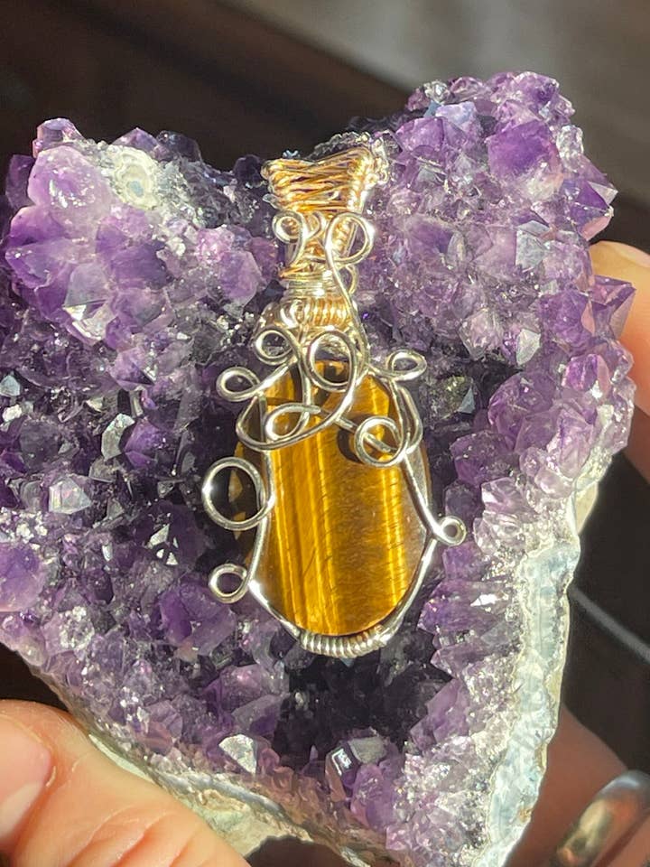 Tiger’s Eye Pendant Handmade Necklace, Gold Tiger Eye for wholesale by Tumbledshop