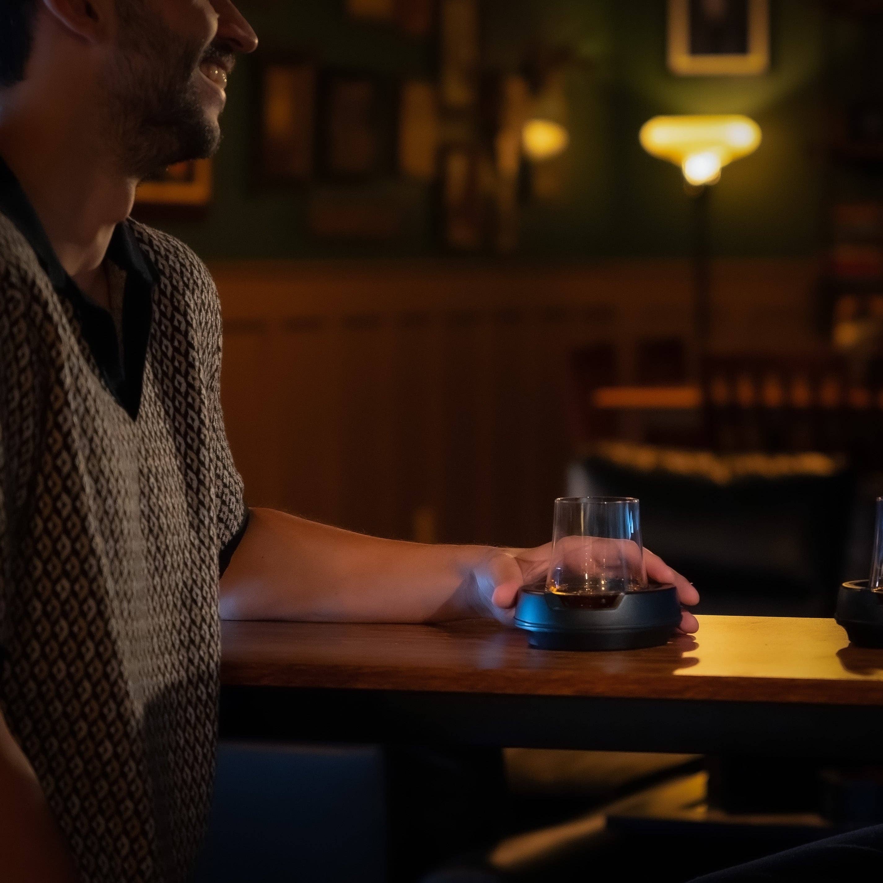 Noir Refroidisseur de spiritueux (comprend un verre à spiritueux personnalisé) en vente sur Faire2