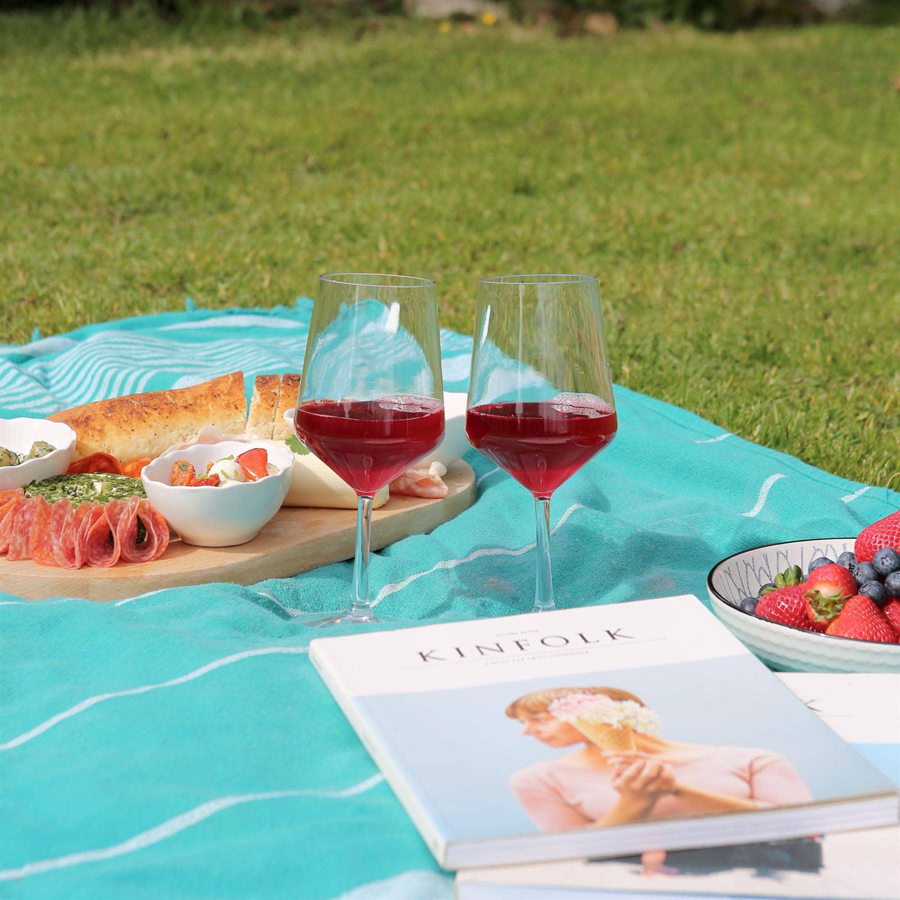 Rinkit Ltd - Venta al por mayor Copas de vino - Vaso de vino reutilizable de plástico de 500 ml - Argon Tableware1