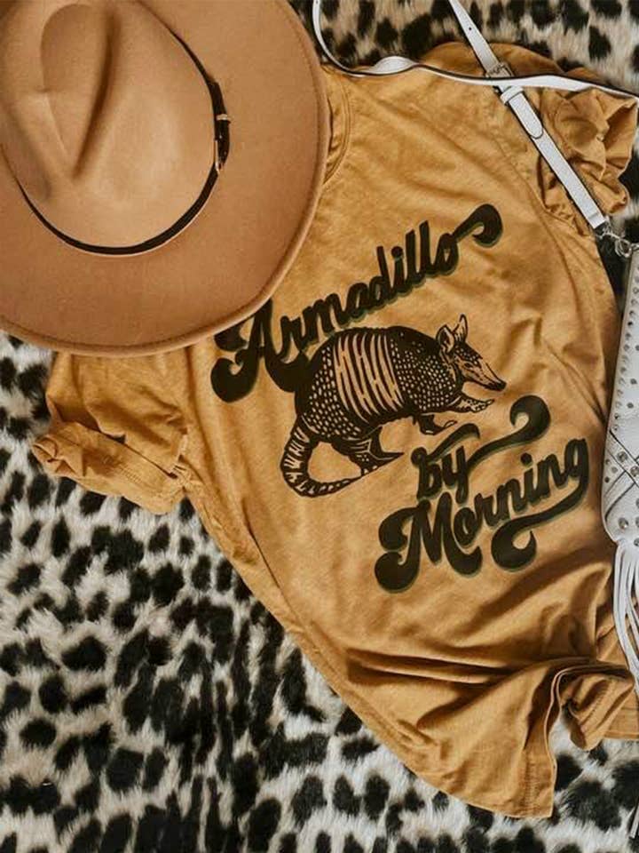 TATOU LE MATIN pour la vente par Desert Honey’s Sweet Tees