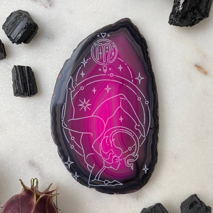 Tranches d’agate du symbole du zodiaque Scorpion - Signe astrologique pour la vente par Fractalista Designs