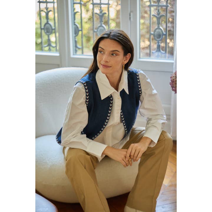 VITALI Vest and other Purchase Wholesale supermercado vital. Free Returns & Net 60 Terms on Faire trending on Faire.