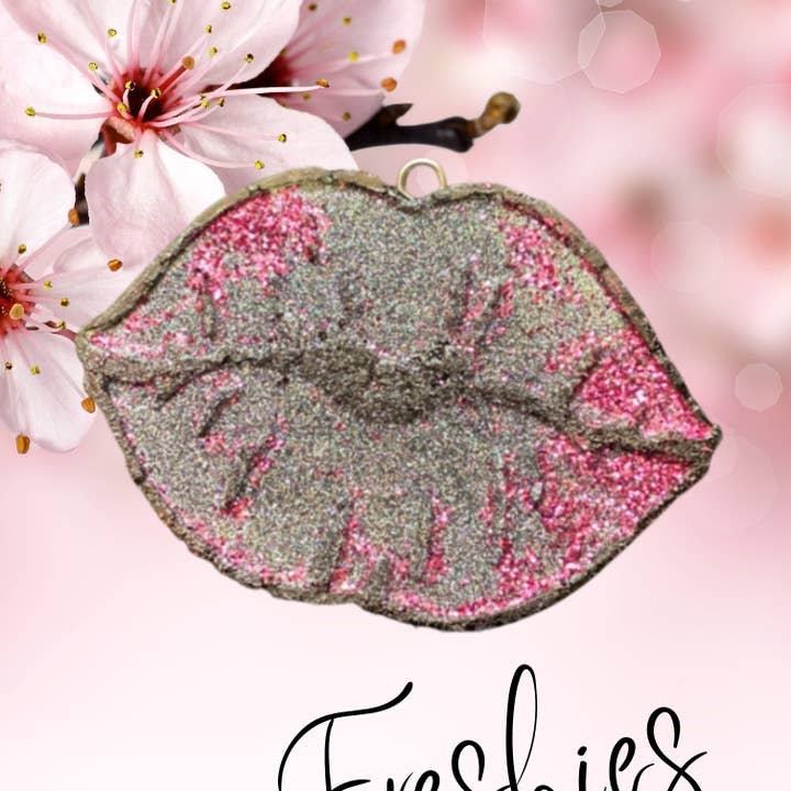 Juicy Lips for wholesale by Madgudstudio