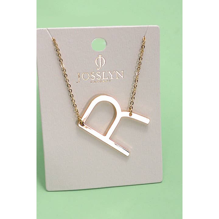 JOSSLYN by wall to wall - Vente Colliers à pendentif - Collier personnalisé avec grande initiale en position horizontale8