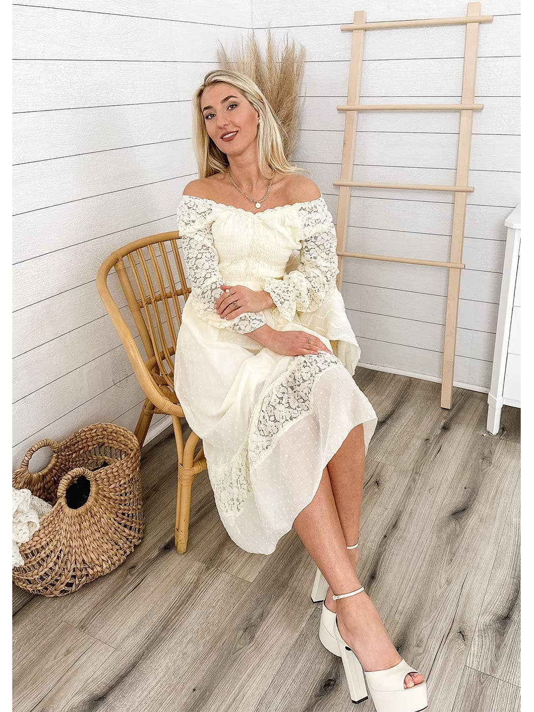 Anna Kaci Wholesale - Wholesale Dress – Women's - Womens Lace Long Sleeve V Neck Fall Maxi Dress