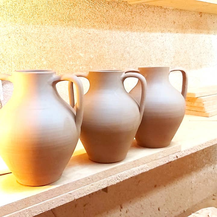 Cerámica Roca Caus – Engroshandel Vase – Hvid og terrakotta keramisk vase med to håndtag7