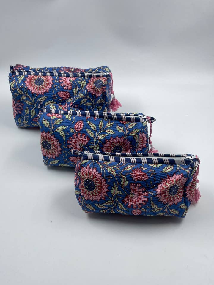 100% cotton quilted washbag set of 3 small medium n large for wholesale by Funky Yak Ltd