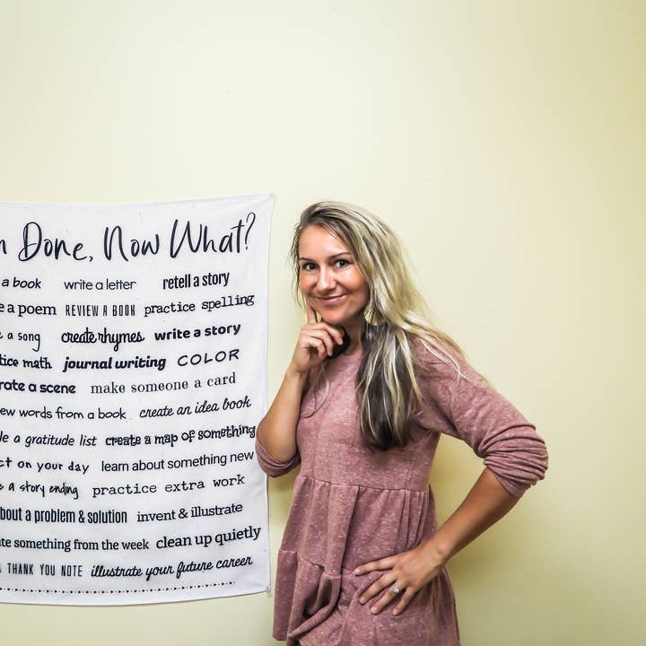 Fait maintenant quoi ? – Tapisserie d'apprentissage indépendant pour la vente par Birdy Boutique LLC.