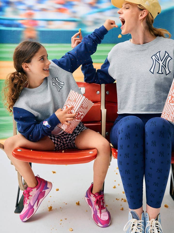 Yankees Kids Colorblock Gems Raw Hem Cropped Crew in Navy for wholesale by Terez