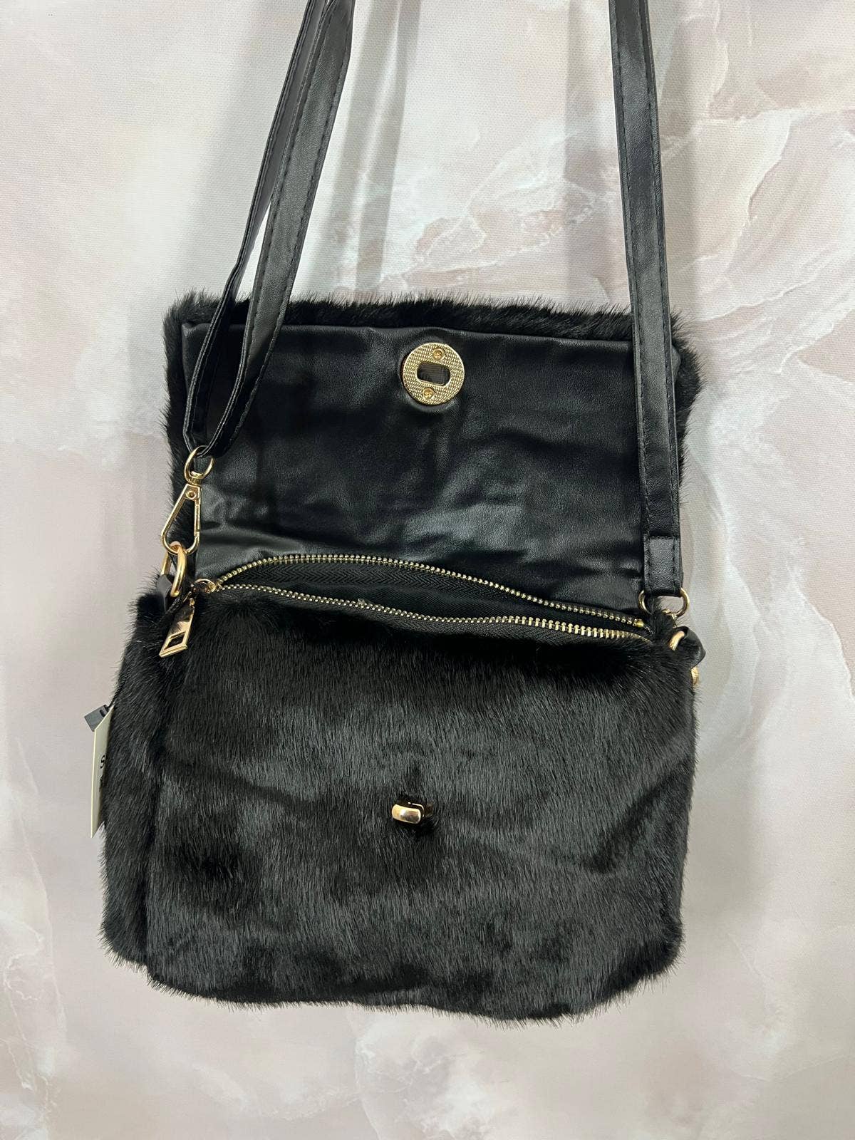 LINETA - Wholesale Crossbody Bag - Women's - SAC-3 Synthetic Fur Shoulder Bag6