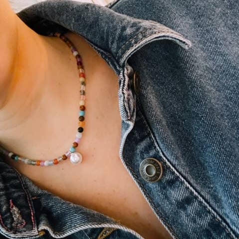 Collier de petites pierres précieuses pour la vente par driftaway jewelry
