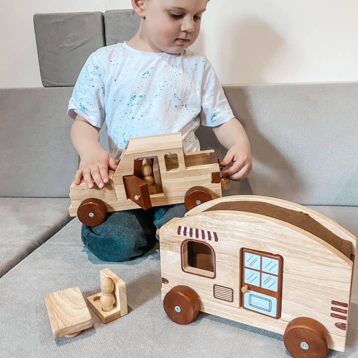 Q Toys - Wholesale Wood toy – Child - Camper Van (60x15x15cm)2