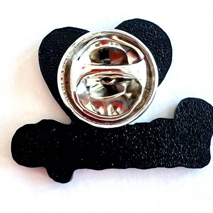 Mary Ellis - Wholesale Lapel Pin/Button - Brooklyn Heart Lapel Pin4