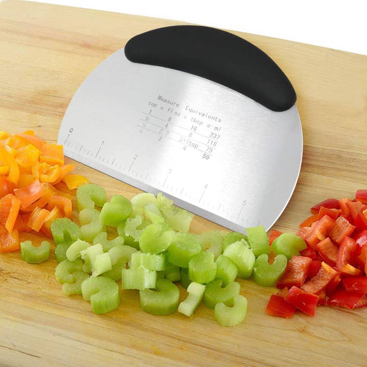 Zulay Kitchen - Wholesale Kitchen tool/gadget - Multi-purpose Stainless Steel Round Bench Scraper & Chopper4