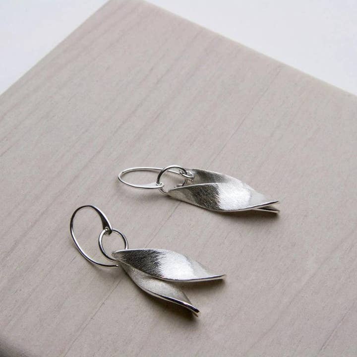BOUCLES D'OREILLES BUD pour la vente par JewellerAJGreen