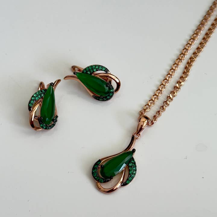 Emerald Whisper Set for wholesale by Vinnis Jewelry