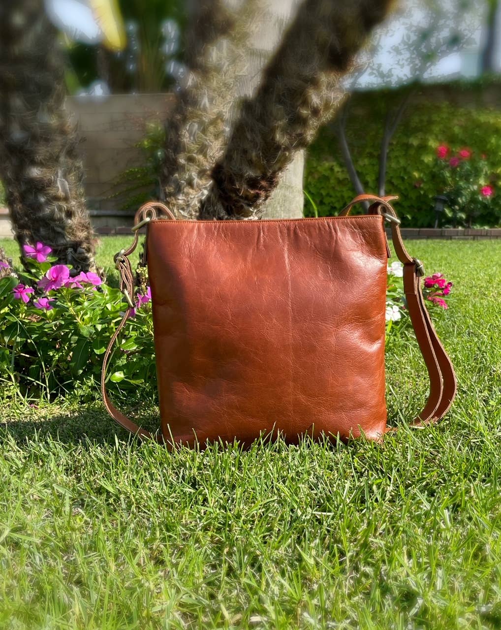 Roma Leathers, Inc. - Wholesale Crossbody Bag - Women's - Waxed oil cowhide leather crossbody backpack 4