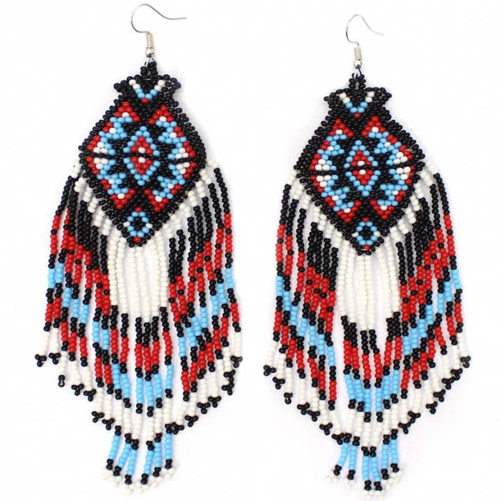 boucles d'oreilles à crochet long blanc rouge noir perlé fait main pour la vente par BEADS CORNER