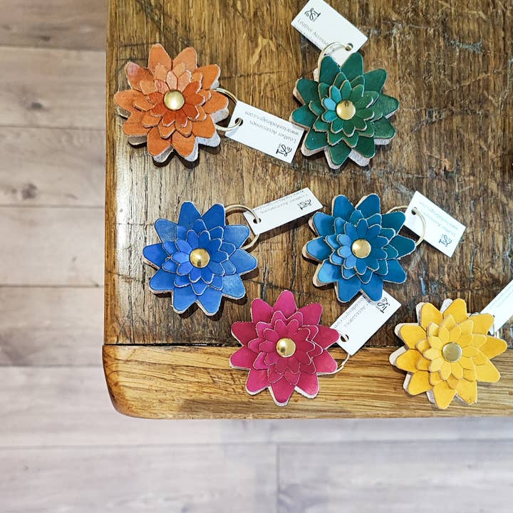 Tori Lo Designs – wholesale Keychain – Women's – Leather Flower Keyring6