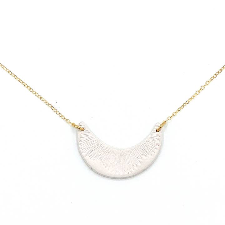 Argile Sunburst pour la vente par Mary Garrett Jewelry