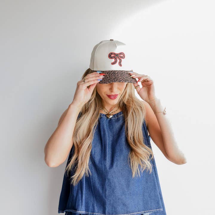 KAXI - Wholesale Trucker Hat - Women's - CHEETAH BOW TRUCKER HAT