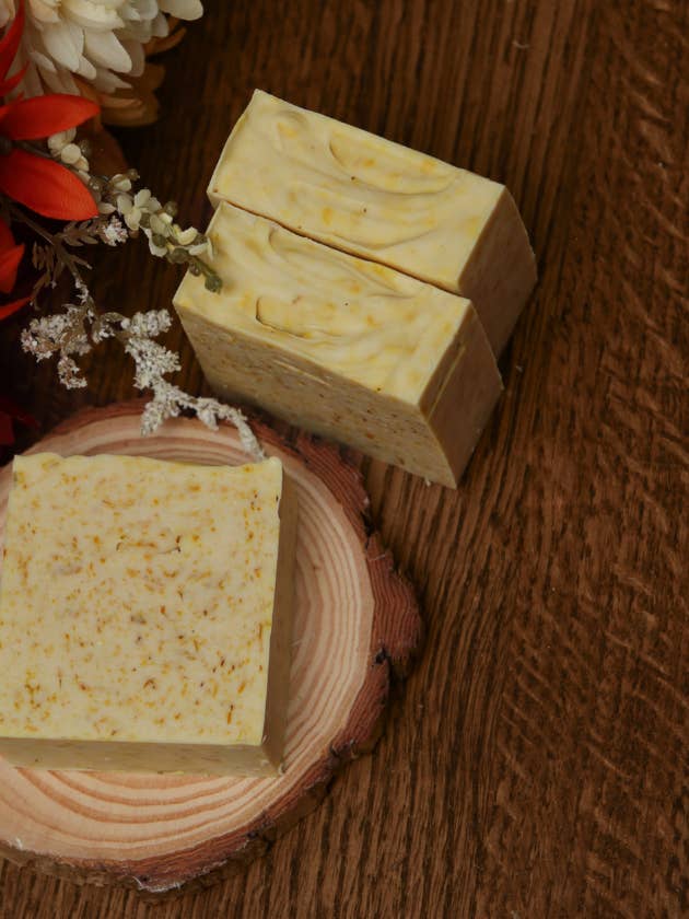 Calendula et réglisse pour la vente par Herbs 'N Butters