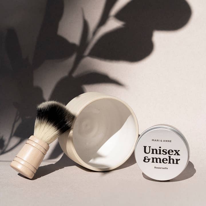 MARI&ANNE - Wholesale Body Brush - Yes Vegan — shaving brush2